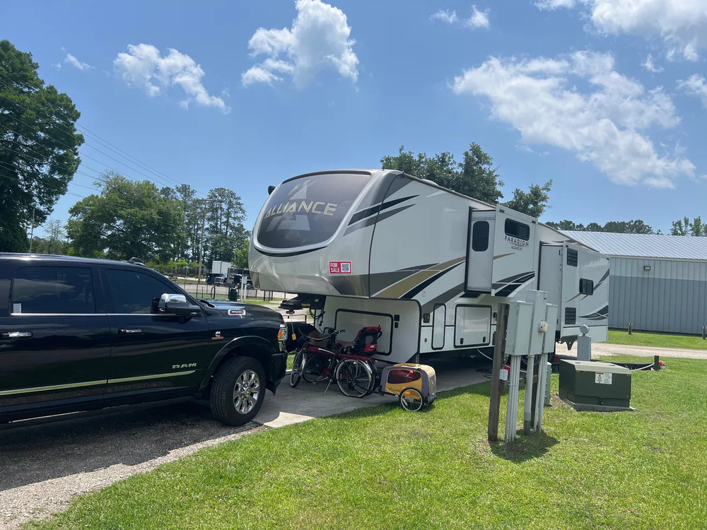 Photo of Rv