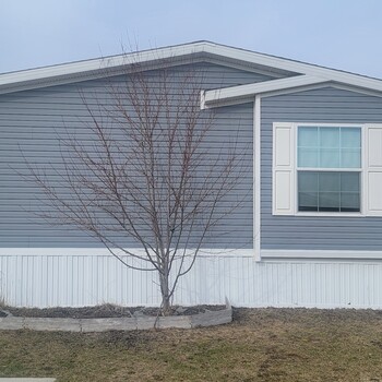 Thumbnail of mobile home