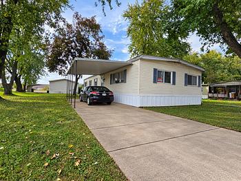 Thumbnail of mobile home