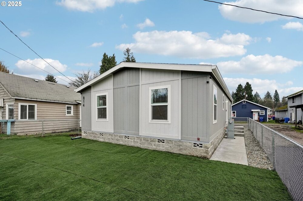 Photo of Mobile Home
