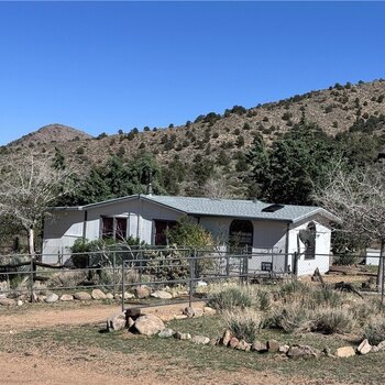 Thumbnail of mobile home