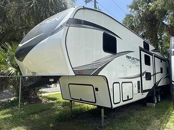 Thumbnail of RV