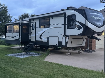 Thumbnail of RV