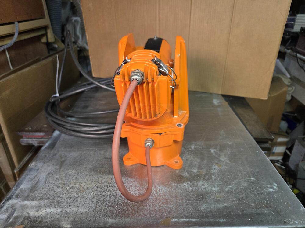 e8c81bbf-d03d-11f0-87ea-b4e35605155b