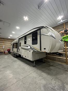 Thumbnail of RV