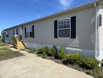 Thumbnail of mobile home