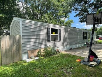 Thumbnail of mobile home
