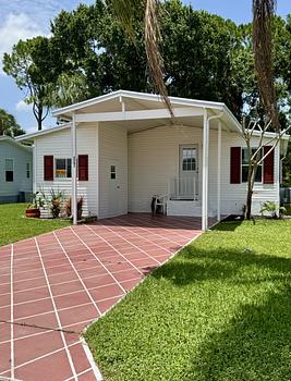 Thumbnail of mobile home