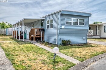 Thumbnail of mobile home