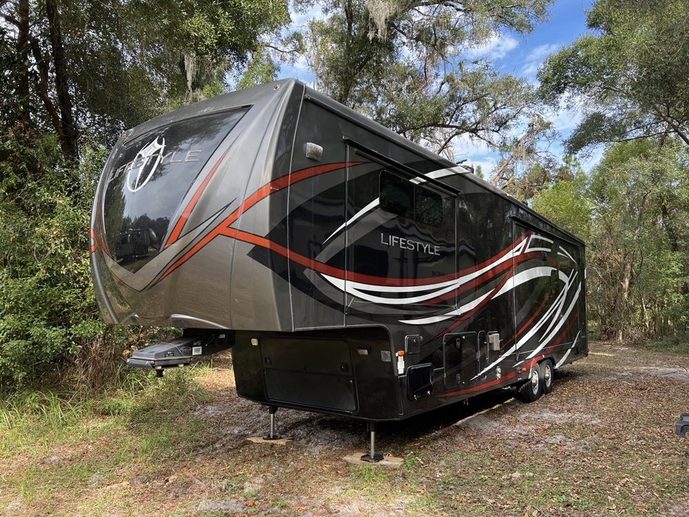 Photo of Rv