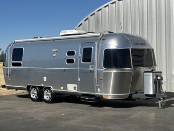 Thumbnail of RV