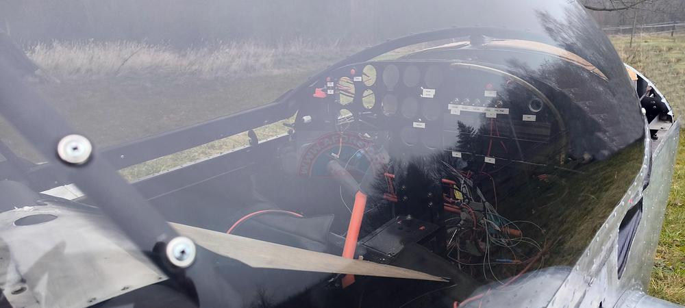 f0a7ce4a-f555-11f0-87ea-b4e35605155b