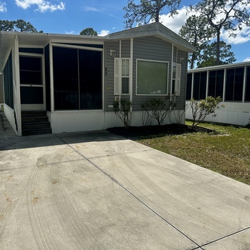 Thumbnail of mobile home