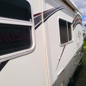 Thumbnail of RV