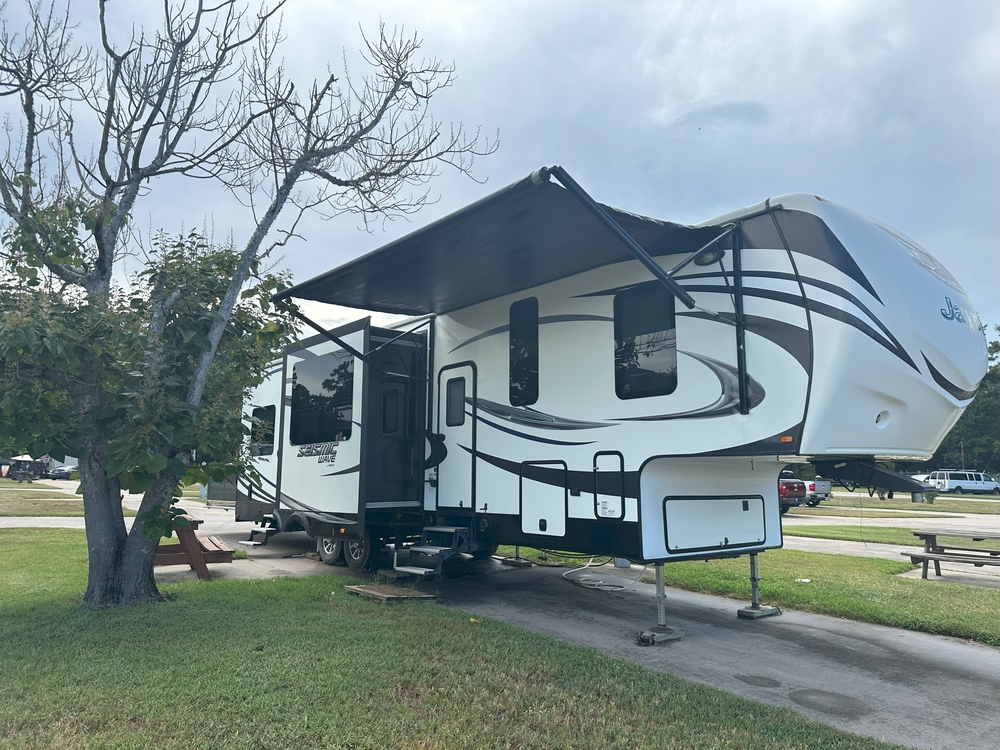 Photo of Rv