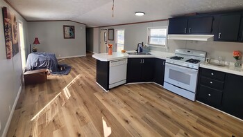 Photo of For Sale: 3-bedroom, 2-bathroom |  Centralia 44