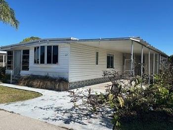 Thumbnail of mobile home