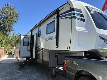 Thumbnail of RV