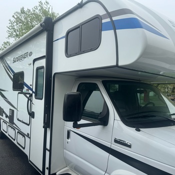 Thumbnail of RV