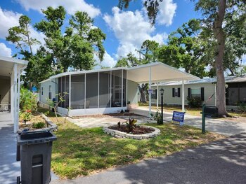 Thumbnail of mobile home