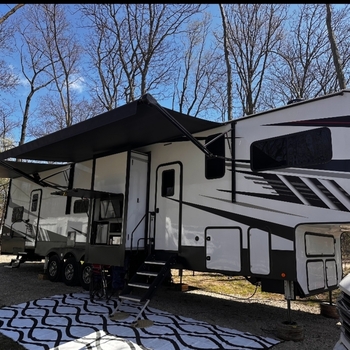 Thumbnail of RV