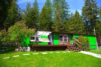 Thumbnail of mobile home