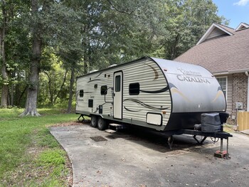 Thumbnail of RV