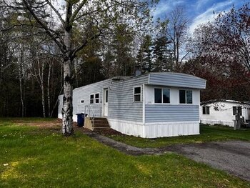 Thumbnail of mobile home