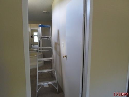 172099H-11.jpg