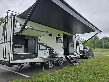 Thumbnail of RV