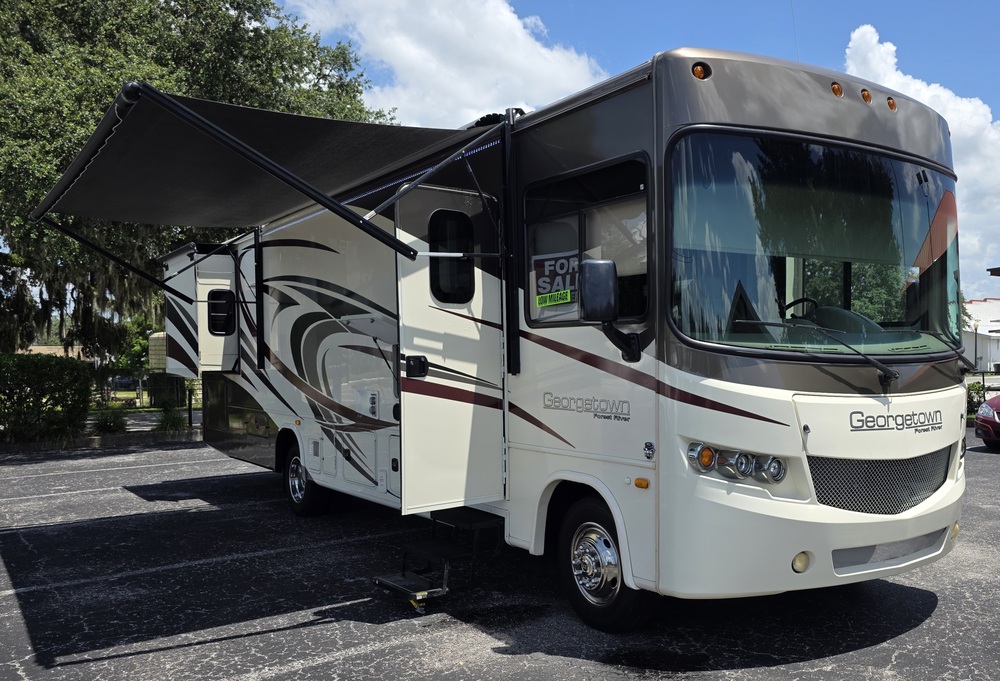 Photo of Rv