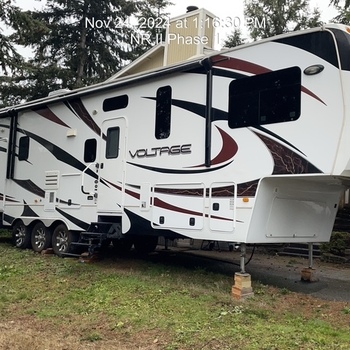 Thumbnail of RV
