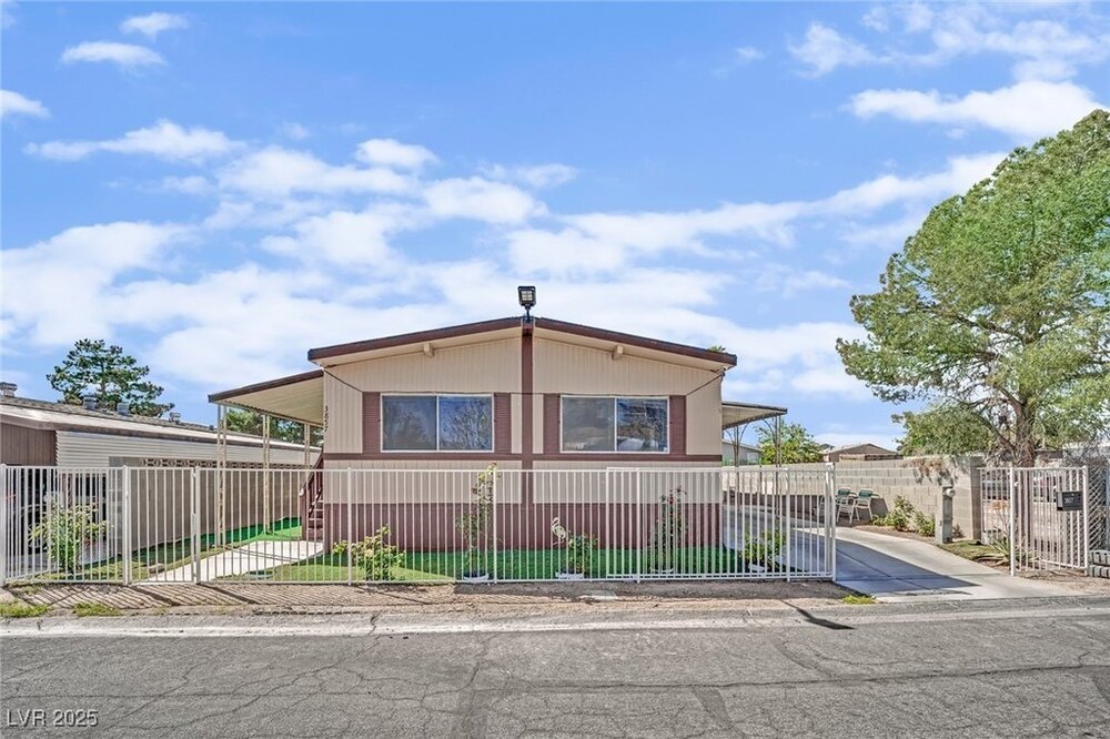 Photo of Mobile Home