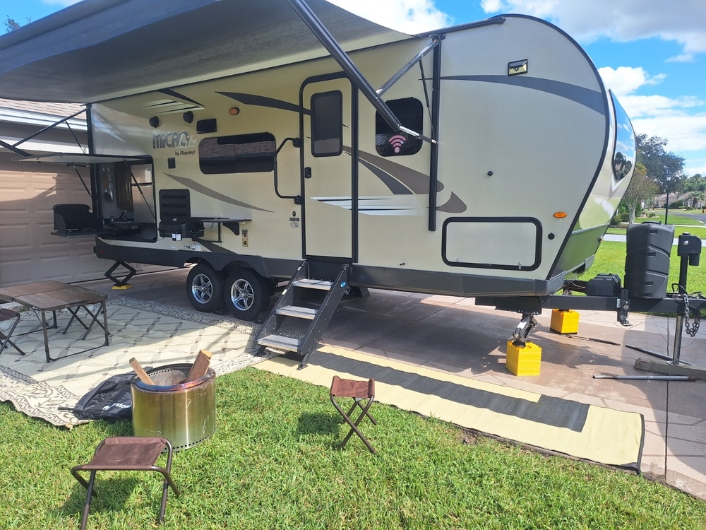 Photo of Rv