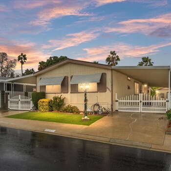 Thumbnail of mobile home