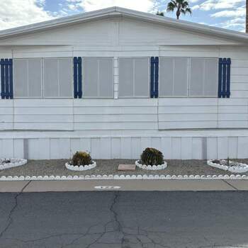 Thumbnail of mobile home