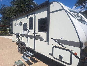 Thumbnail of RV