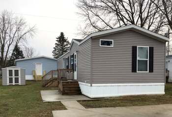 Thumbnail of mobile home