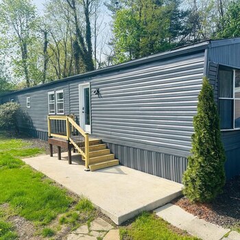 Thumbnail of mobile home