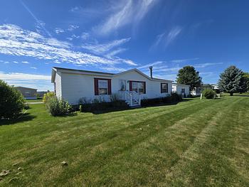 Thumbnail of mobile home