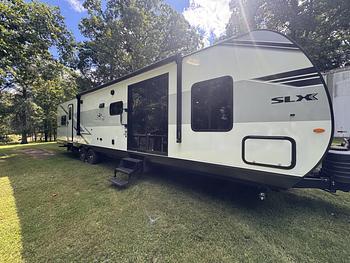 Thumbnail of RV