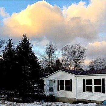Thumbnail of mobile home