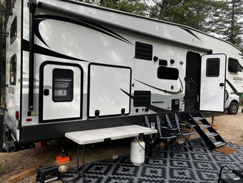 Thumbnail of RV