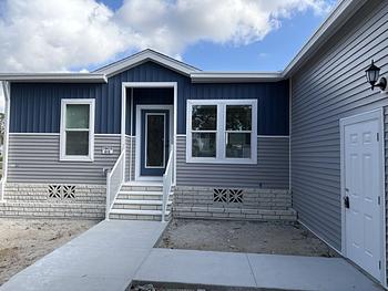 Thumbnail of mobile home