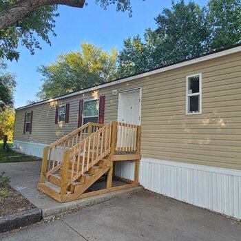 Thumbnail of mobile home
