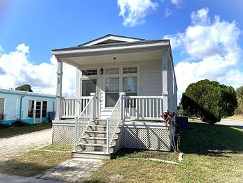 Thumbnail of mobile home