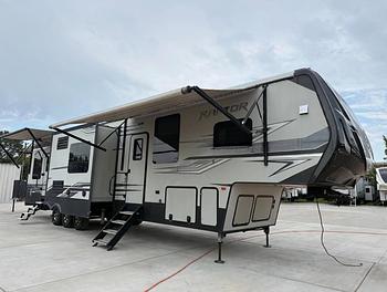 Thumbnail of RV