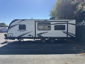 Thumbnail of RV