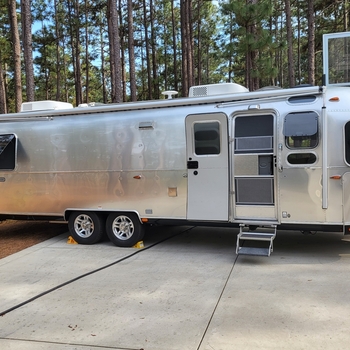 Thumbnail of RV