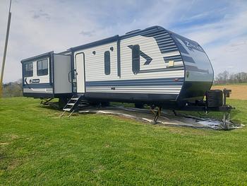 Thumbnail of RV